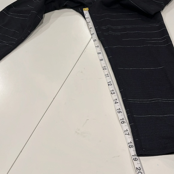 Fabletics leggings waist 15 inches - Picture 4 of 6